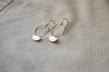 Load image into Gallery viewer, Sunray Hoop Earrings