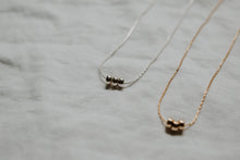 Load image into Gallery viewer, 3 Disc Fidget Necklace