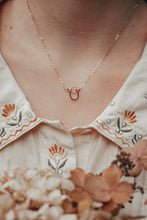 Load image into Gallery viewer, Willow Arch Necklace