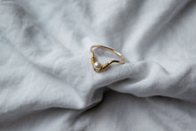 Load image into Gallery viewer, Arch Fidget Ring