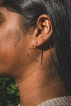 Load image into Gallery viewer, Heart Threaders