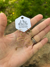 Load image into Gallery viewer, Snake Earrings