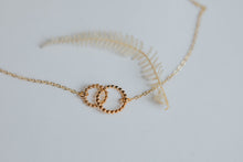 Load image into Gallery viewer, Infinity Necklace