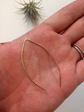 Load image into Gallery viewer, Crescent Threaders