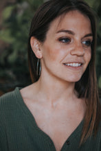 Load image into Gallery viewer, Crescent Threaders