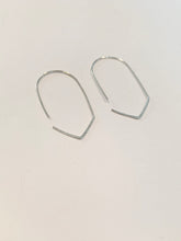 Load image into Gallery viewer, Geometric V Threaders