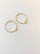 Load image into Gallery viewer, Freshwater Pearl Gold Hoops