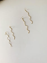 Load image into Gallery viewer, Squiggle Earrings