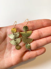 Load image into Gallery viewer, Della Dangles