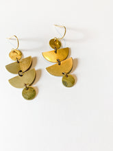 Load image into Gallery viewer, Della Dangles