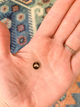 Load image into Gallery viewer, Small Stamped Necklace