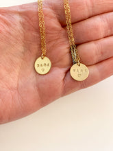 Load image into Gallery viewer, Customized Medium Disc Necklace