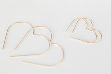 Load image into Gallery viewer, Heart Threaders