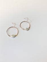 Load image into Gallery viewer, Small Freshwater Pearl Hoops