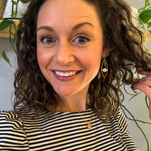 Load image into Gallery viewer, Freshwater Pearl Marquise Earrings