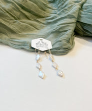 Load image into Gallery viewer, Triple Pearl Drop Earrings
