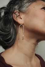 Load image into Gallery viewer, Mixed Metal Arch Earrings
