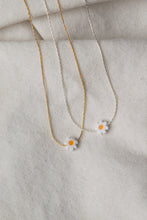 Load image into Gallery viewer, Daisy Slider Necklace
