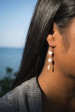 Load image into Gallery viewer, Triple Star Earrings
