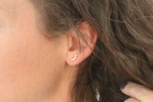 Ear Crawler Dot Studs