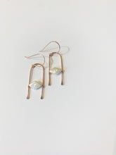 Load image into Gallery viewer, Hammered Freshwater Pearl Arch Earrings
