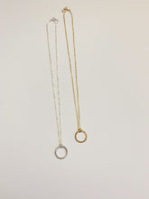Load image into Gallery viewer, Hammered Dot Circle Necklace
